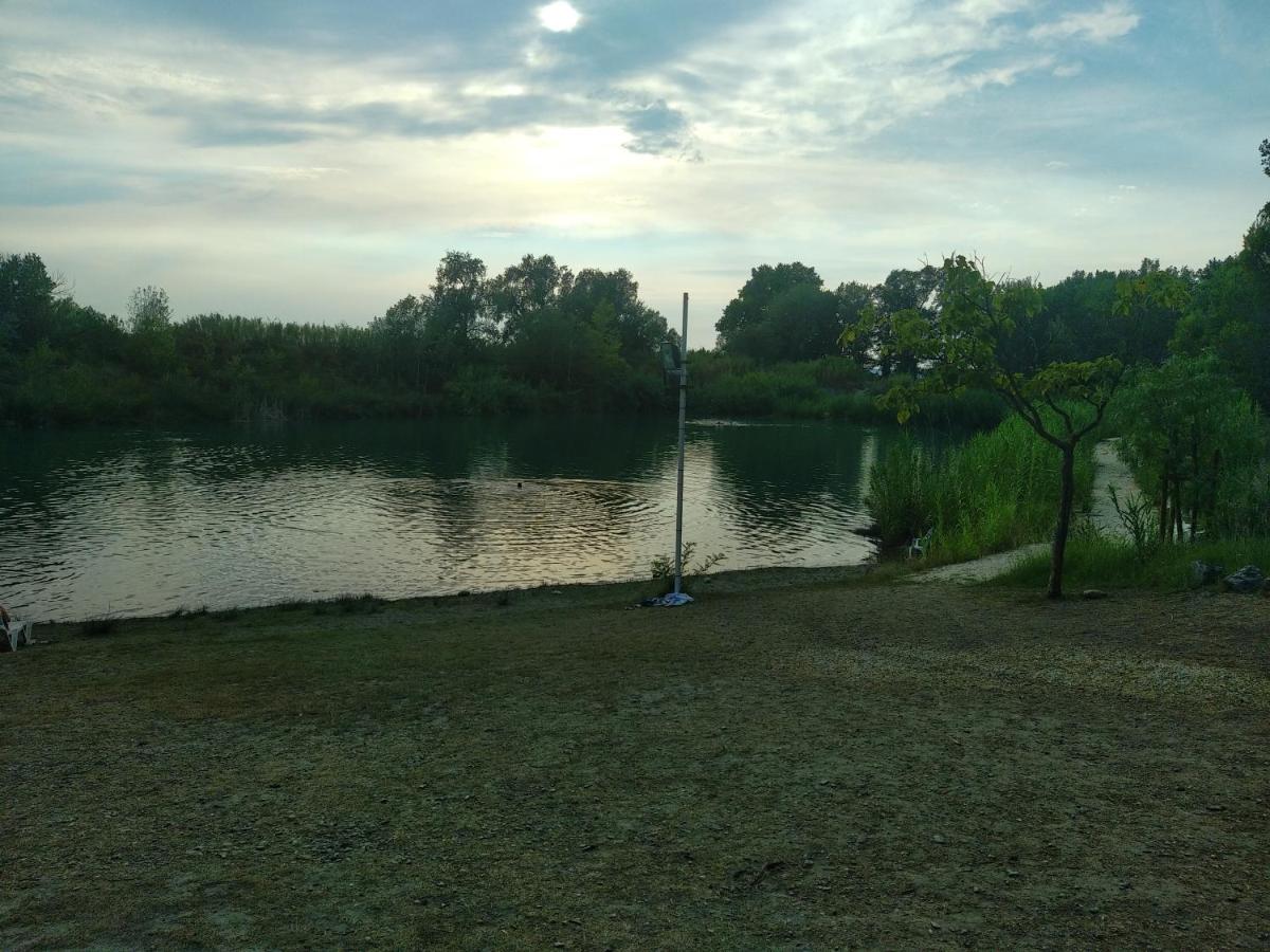 Camping Homair Domaine Des Iscles Mobil-Home Climatise Ла-Рок-д'Антерон Экстерьер фото